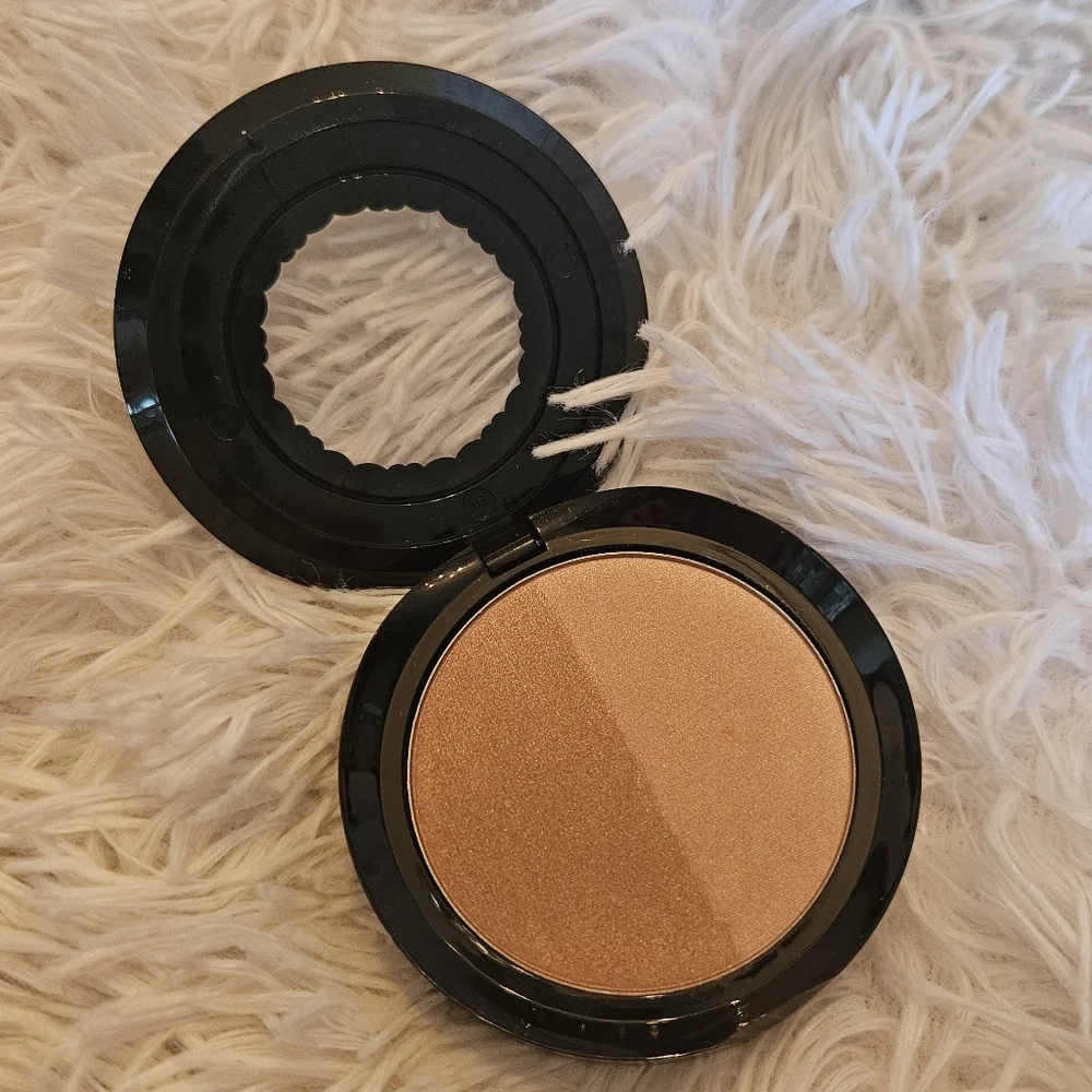 🆕️TOO FACED Sun Bunny Bronzer